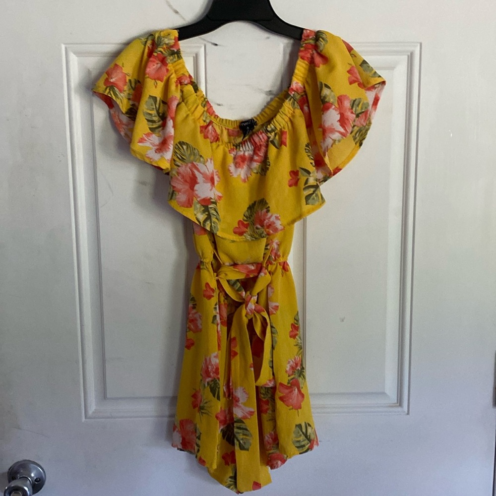 Woman’s size small Rue 21 Romper